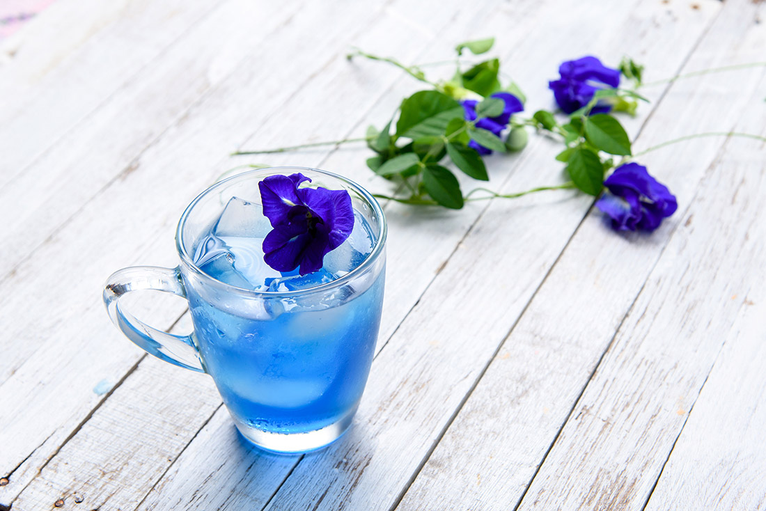 Голубые цветы чай