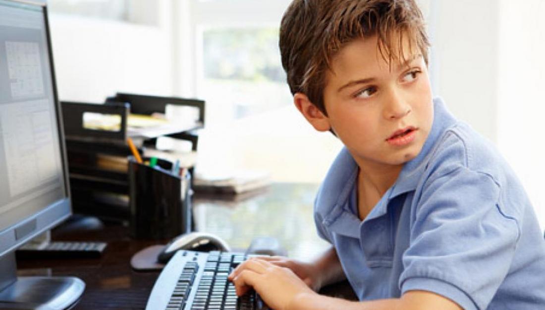 Как контролировать ребенка в Интернете?