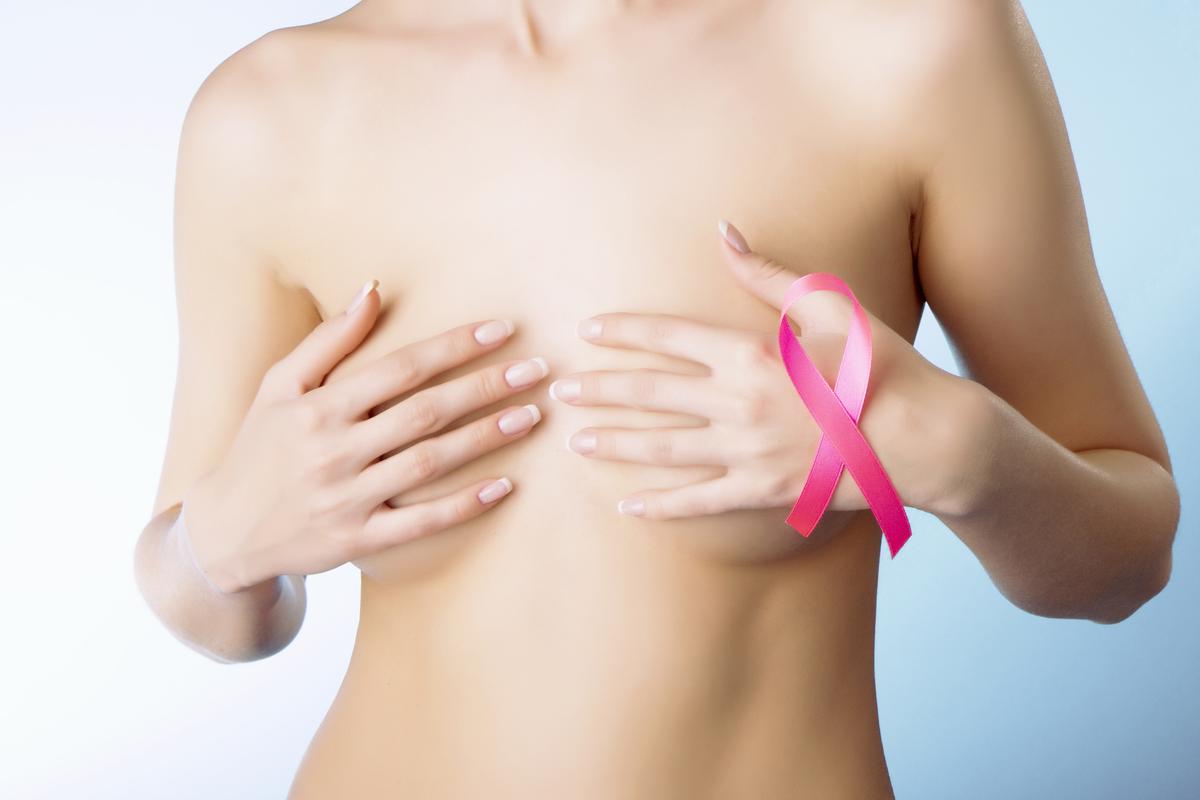 Обследование женской груди