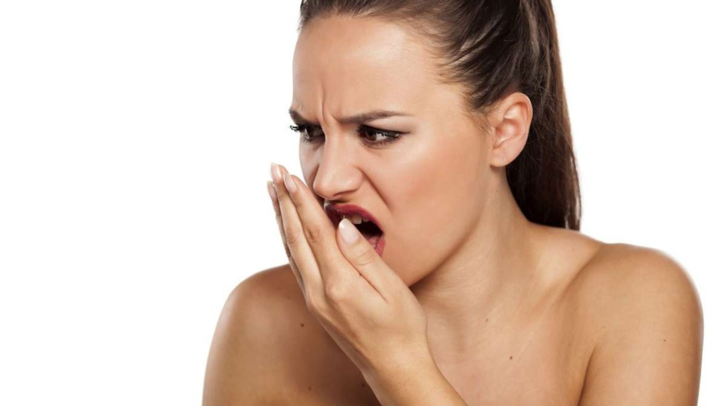 Неприятный замах изо рта: причины, профилактика и лечение