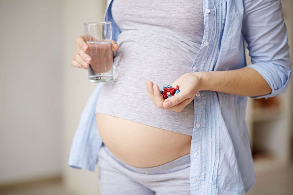 Антидепрессанты во время беременности: пить или нет?