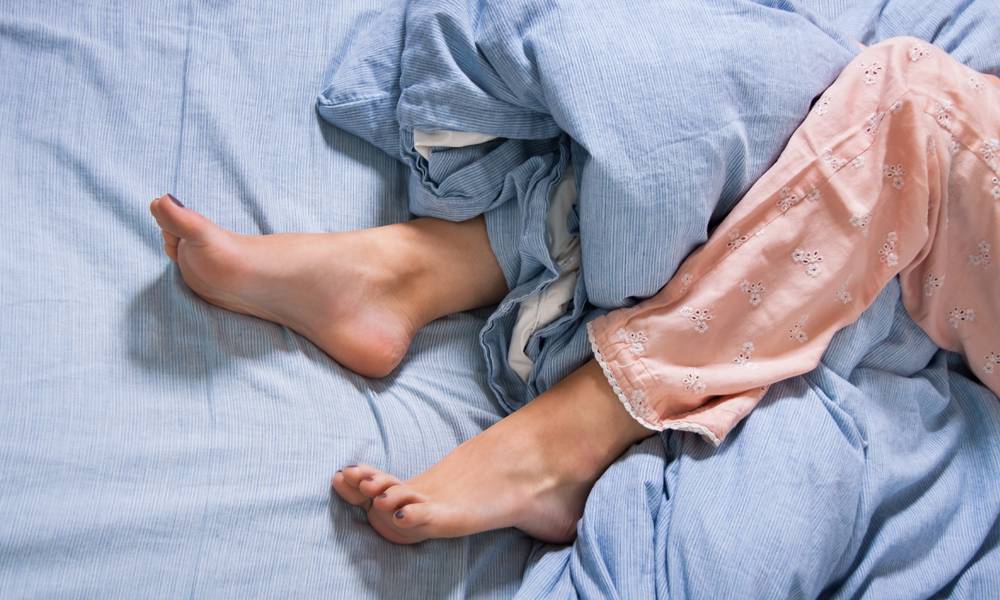 Синдром беспокойных ног: симптомы, диагностика и лечение