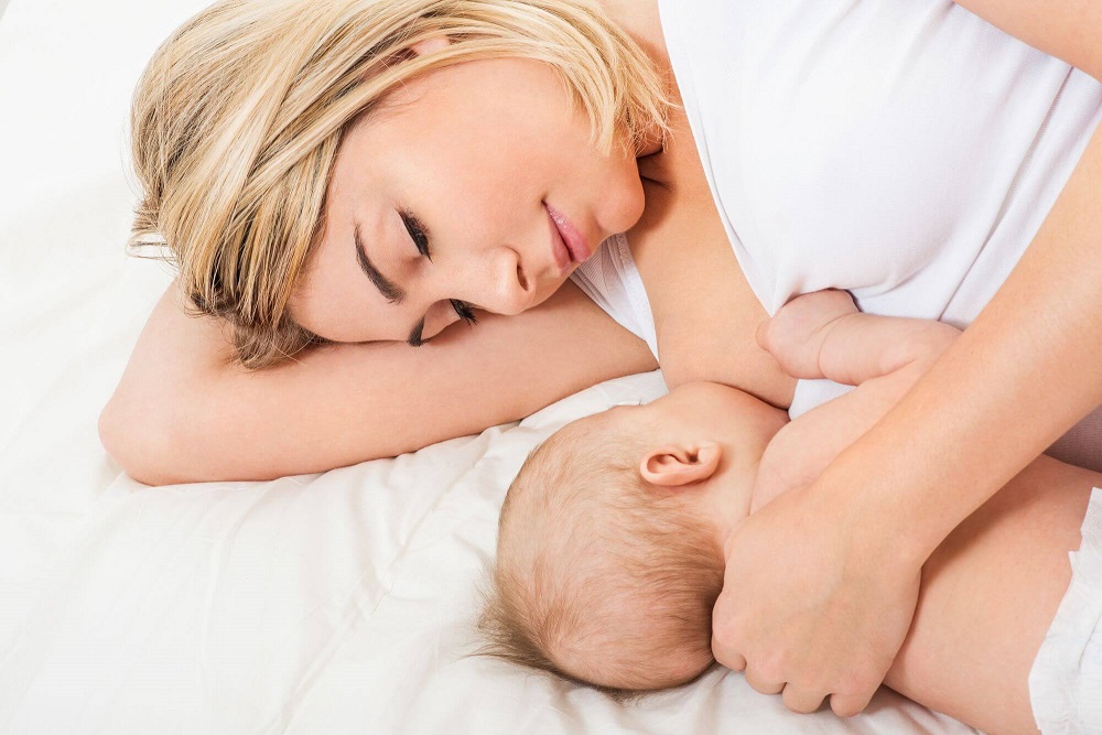 Как сохранить грудное вскармливание и наладить сон ребенка
