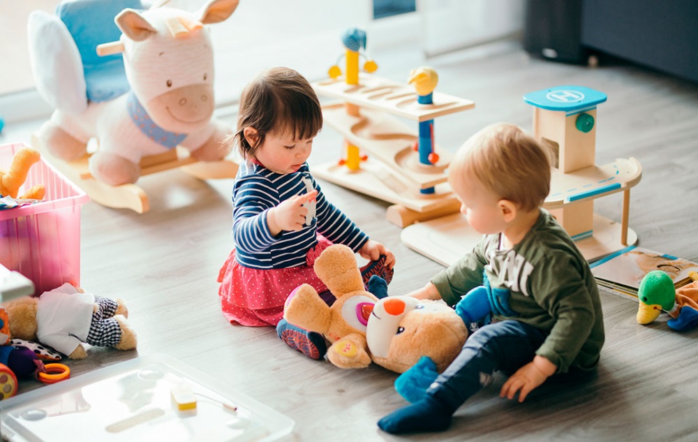 Брать ли игрушки в детский сад?