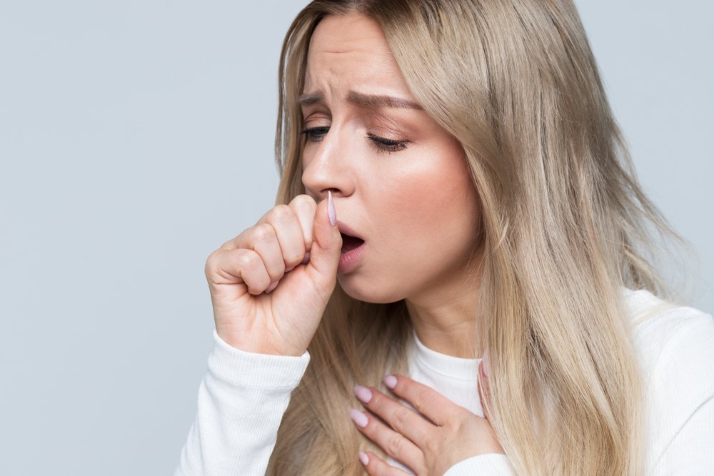 Аллергический кашель: симптомы, причины, лечение